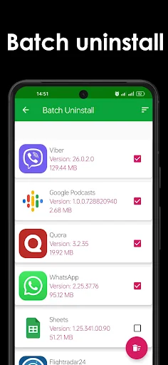 Batch Uninstall screen showing apps with checkboxes for selecting multiple applications to uninstall simultaneously